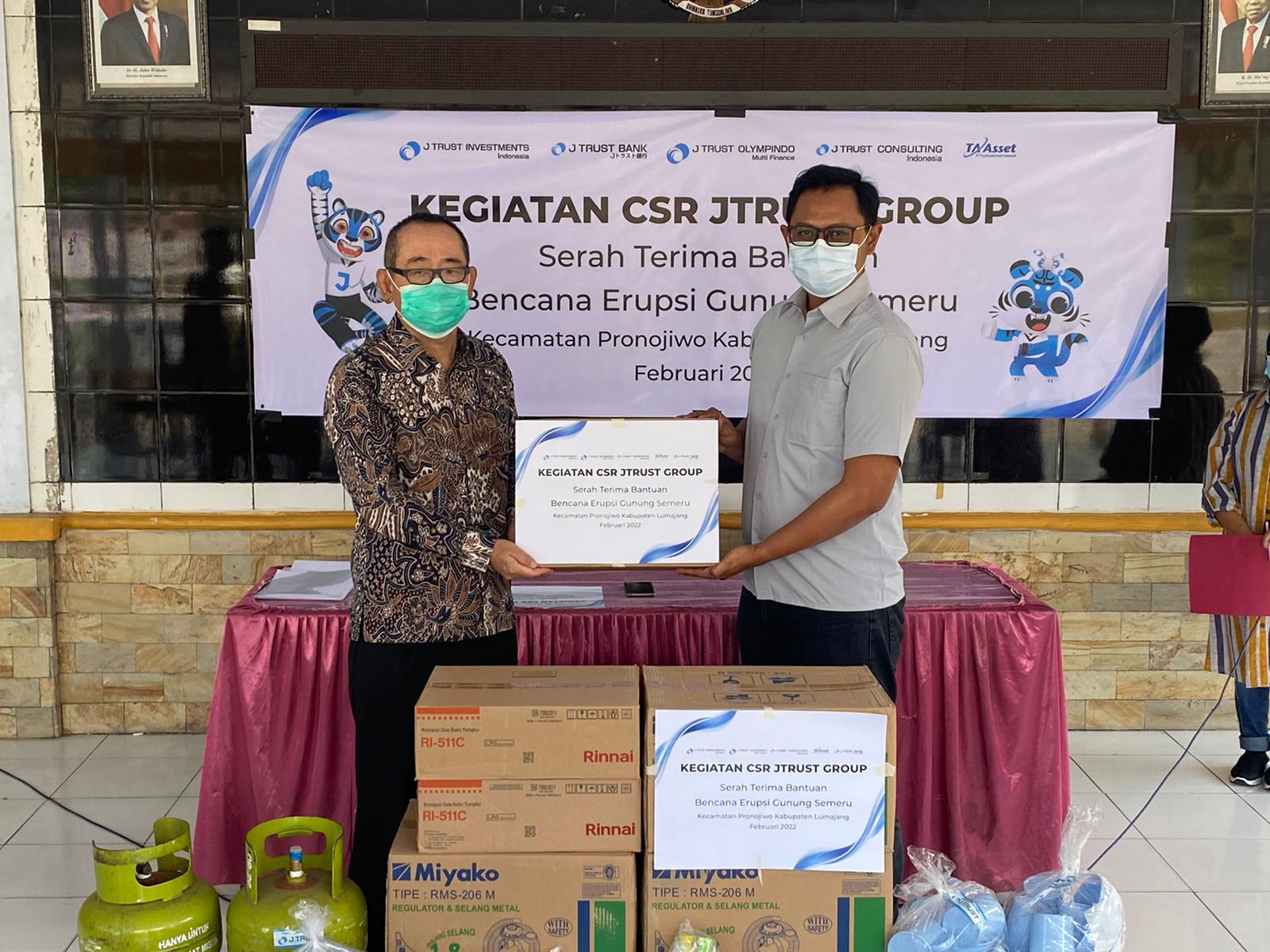 JTrust Group Salurkan Bantuan Kepada Masyarakat Penyintas Erupsi Gunung Semeru
